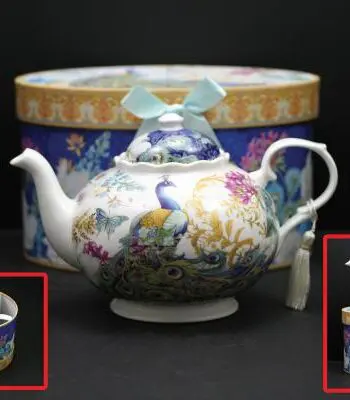 1000ml Peacock Design Bone China Tea Pot in an Elegant Gift Box