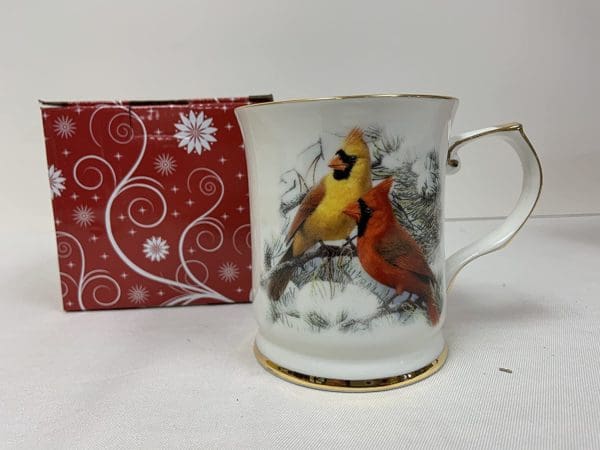 14 oz. Porcelain Mug with Cardinal Design