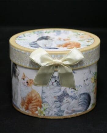 16 oz. Cats & Kittens Bone China Mug with Gift Box and Ribbon