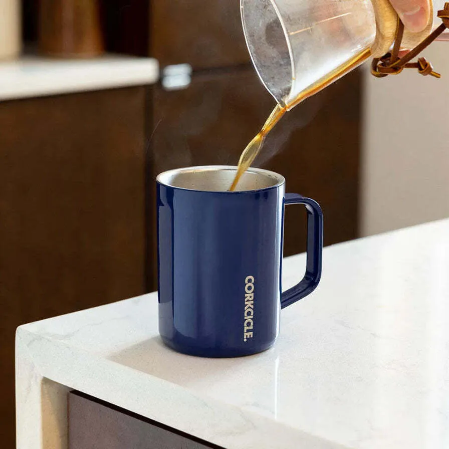 00 Corkcicle blue mug getting coffee